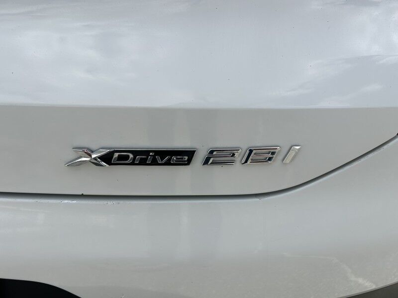 2018 BMW X2 xDrive28i - LOW MILES - LEATHER - SUNROOF Webster MA 2018 BMW X2 xDrive28i - LOW MILES - LEATHER - SUNROOF Webster MA