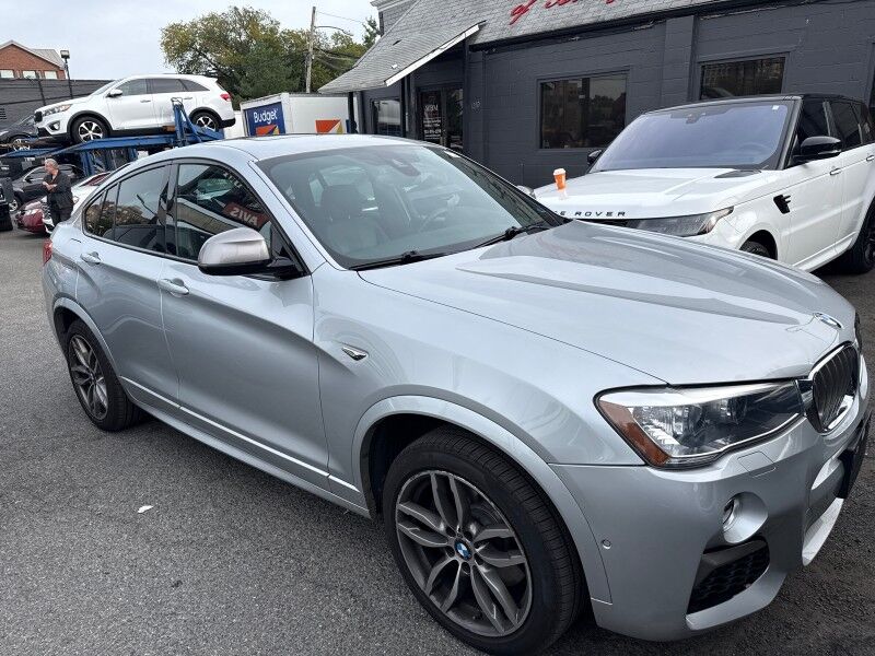2018 BMW X4 M40i Sport Activity Coupe w/ M Sport 2018 BMW X4 M40i Sport Activity Coupe w/ M Sport