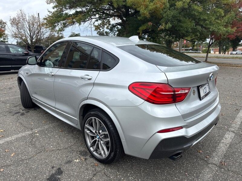2018 BMW X4 M40i w/ Premium Package 2018 BMW X4 M40i w/ Premium Package