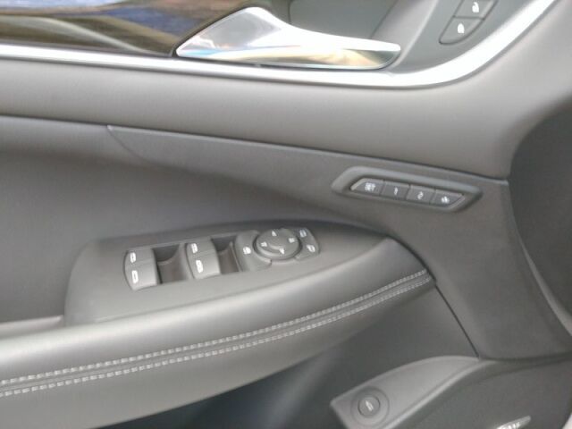 2018 Buick LaCrosse Essence Oshkosh WI
