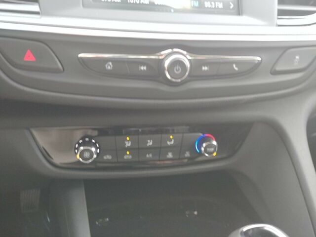 2018 Buick Regal Sportback Preferred Oshkosh WI 2018 Buick Regal Sportback Preferred Oshkosh WI