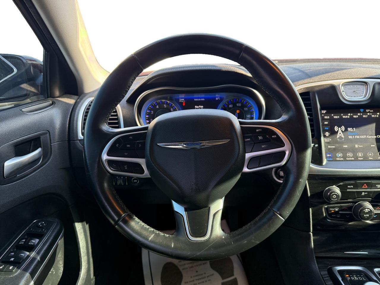 2018 CHRYSLER 300 TOURING Touring L Kansas City MO 2018 CHRYSLER 300 TOURING Touring L Kansas City MO