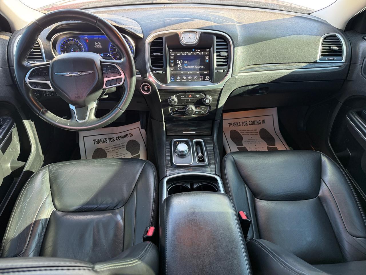 2018 CHRYSLER 300 TOURING Touring L Kansas City MO 2018 CHRYSLER 300 TOURING Touring L Kansas City MO