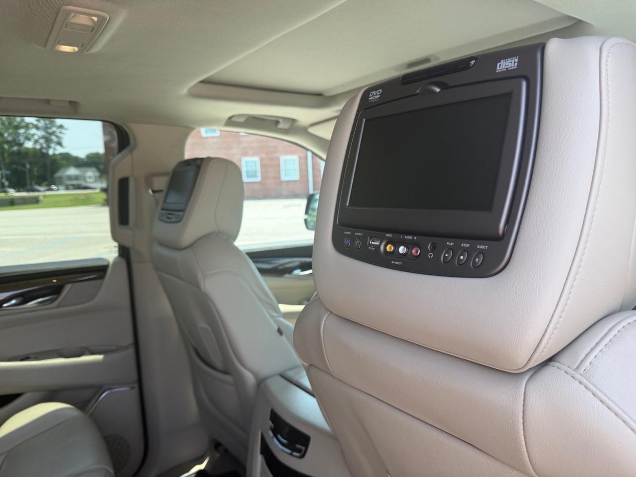 2018 Cadillac Escalade ESV Luxury, HEATED/VENTILATED SEATS, HEATED REAR SEATS, SUNROOF, CAPTAINS CHAIRS, 3RD ROW, BOSE SPEAKERS, UNIVERSAL GARAGE DOOR OPENER, RUNNING BOARDS, TOW PACKAGE, POWER FOLDING MIRRORS, CLEAN CARFAX, ONLY 1 OWNER! Norfolk VA 2018 Cadillac Escalade ESV Luxury, HEATED/VENTILATED SEATS, HEATED REAR SEATS, SUNROOF, CAPTAINS CHAIRS, 3RD ROW, BOSE SPEAKERS, UNIVERSAL GARAGE DOOR OPENER, RUNNING BOARDS, TOW PACKAGE, POWER FOLDING MIRRORS, CLEAN CARFAX, ONLY 1 OWNER! Norfolk VA
