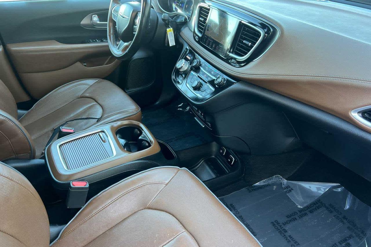 2018 Chrysler Pacifica Hybrid Limited Roseville CA