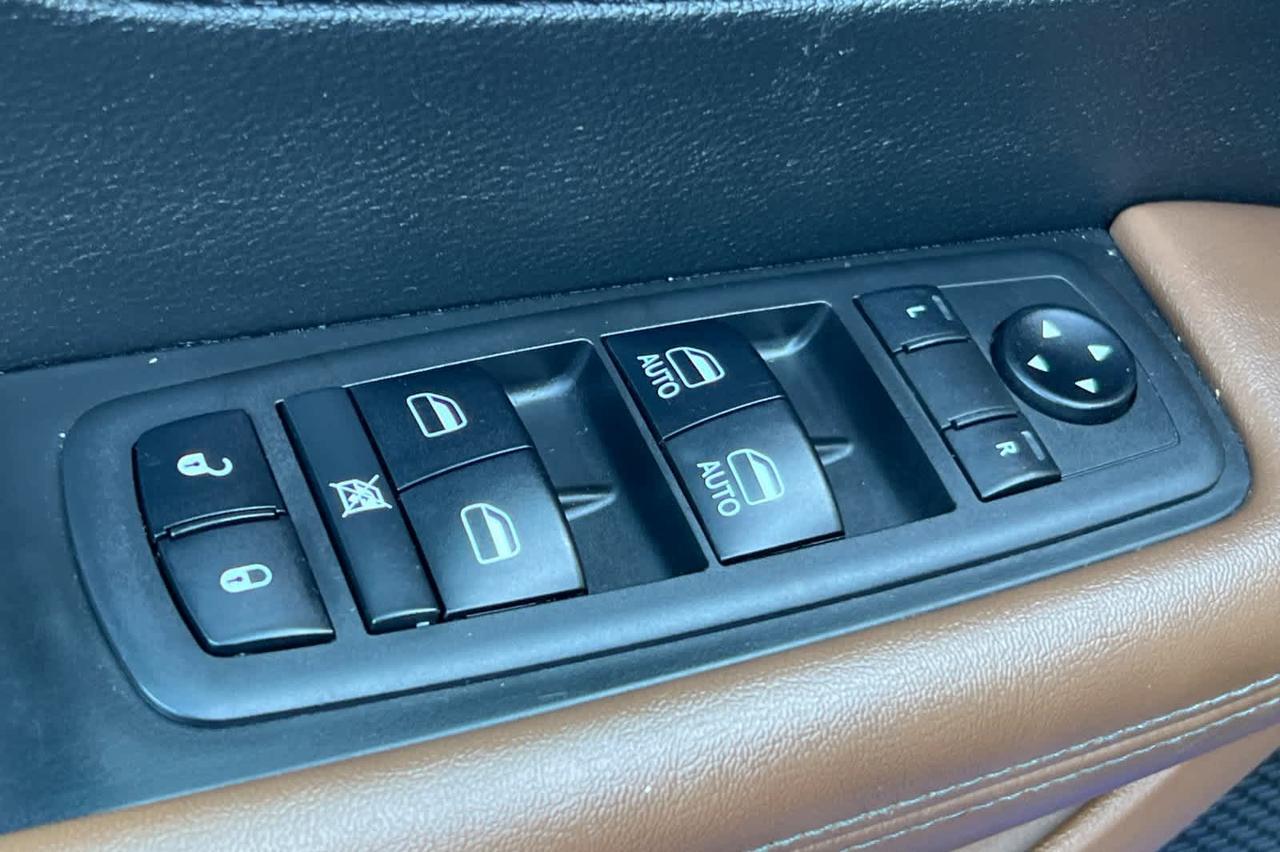 2018 Chrysler Pacifica Hybrid Limited Roseville CA