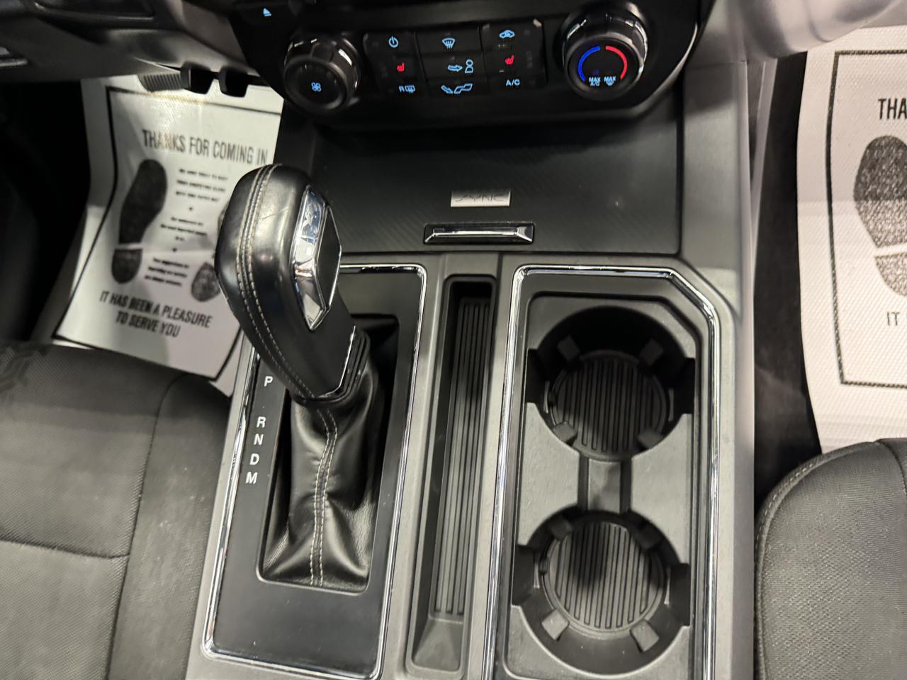 FORDF150 CREW CAB 4X428