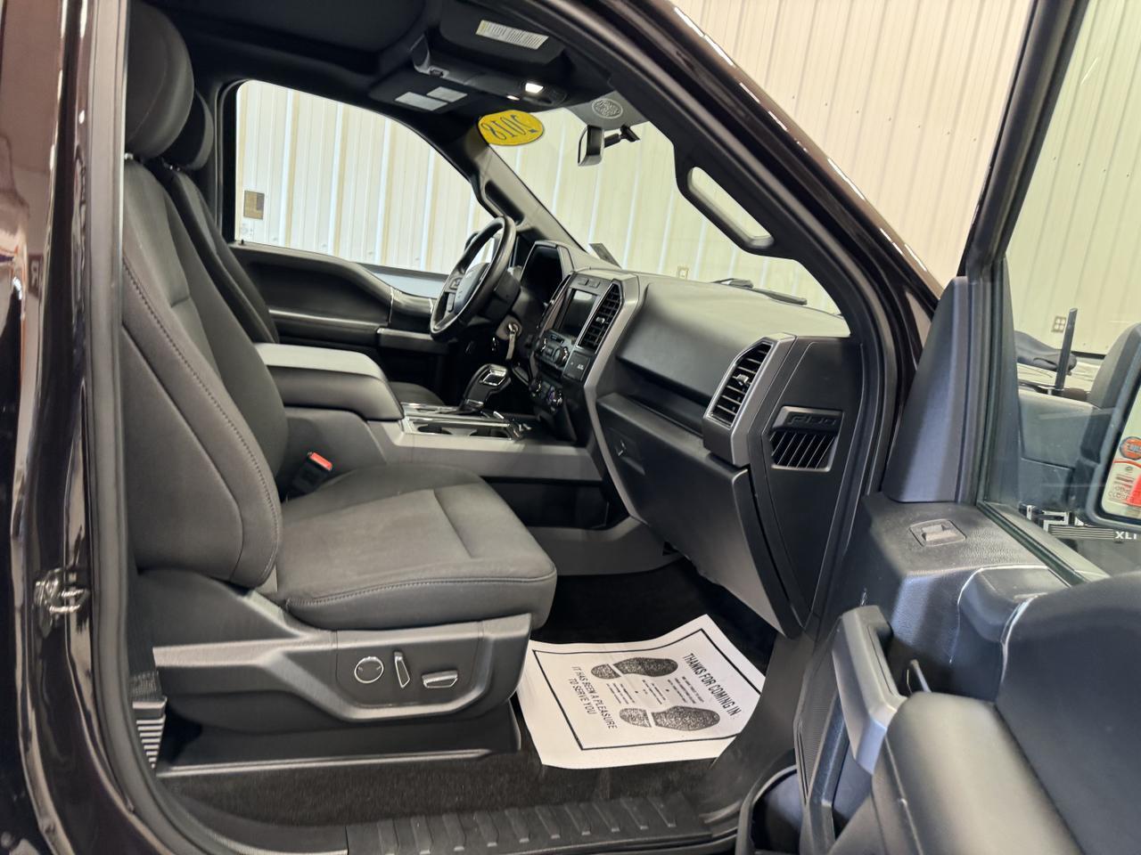 FORDF150 CREW CAB 4X424