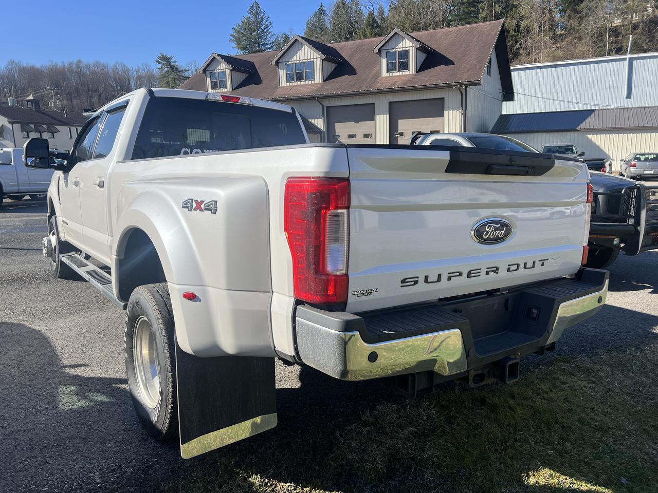 FORDF350 CREW CAB 4X44