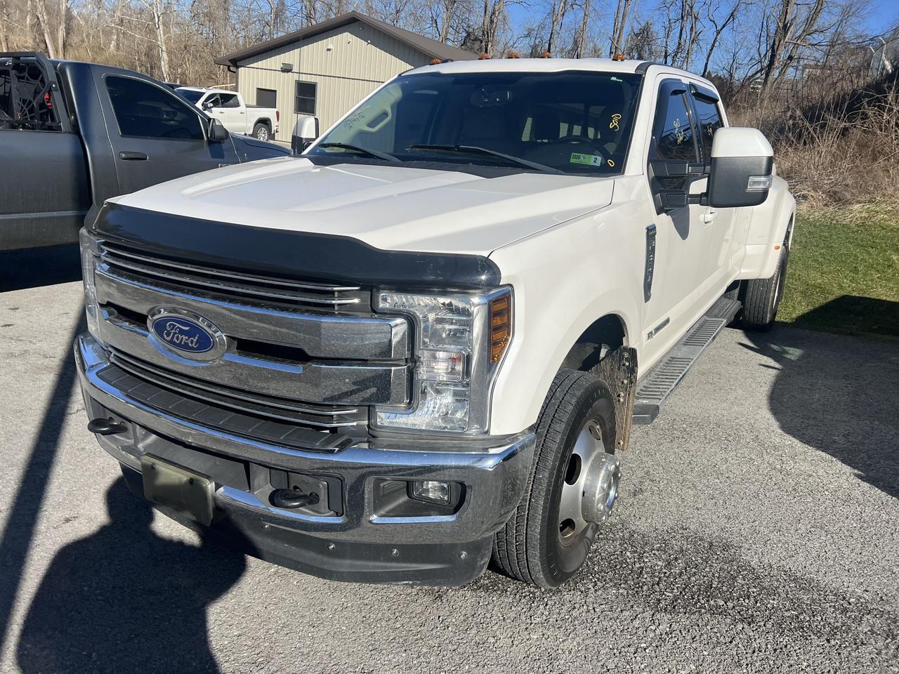 FORDF350 CREW CAB 4X43