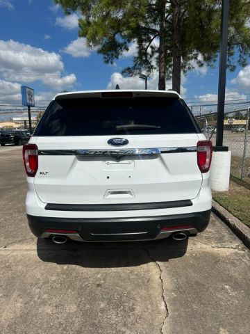 2018 Ford Explorer XLT 2018 Ford Explorer XLT