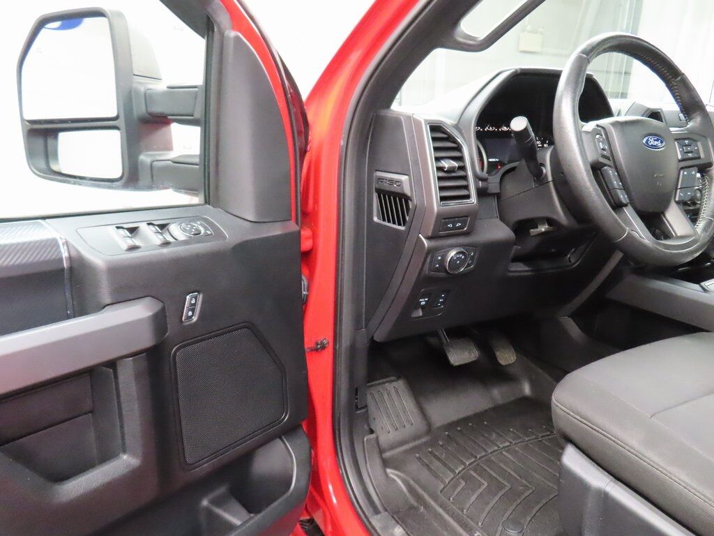 2018 Ford F-150 4x4 SuperCrew XLT Fond du Lac WI 2018 Ford F-150 4x4 SuperCrew XLT Fond du Lac WI