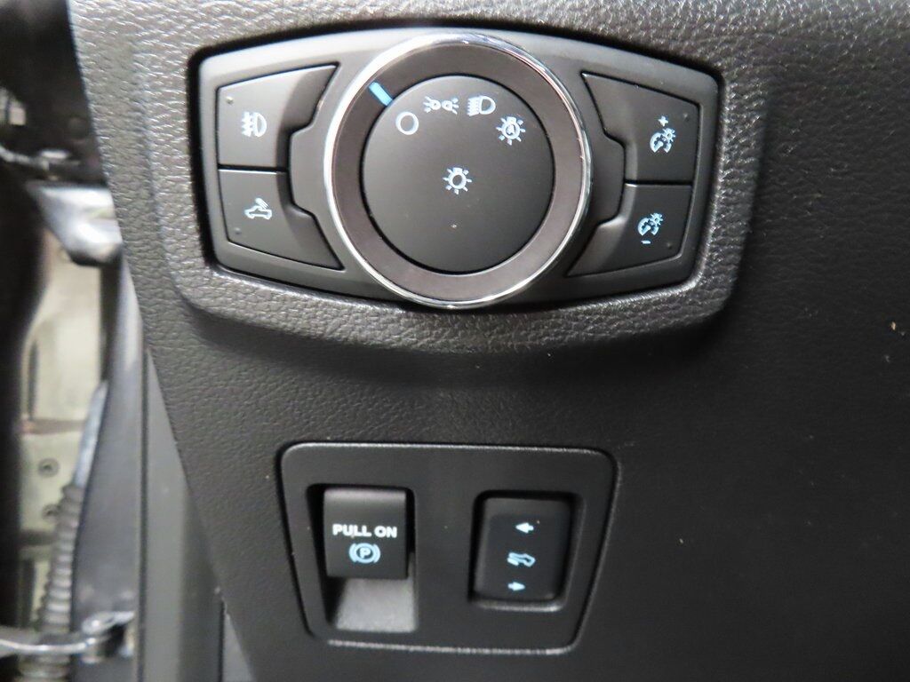 2018 Ford F-150 4x4 SuperCrew XLT Fond du Lac WI 2018 Ford F-150 4x4 SuperCrew XLT Fond du Lac WI