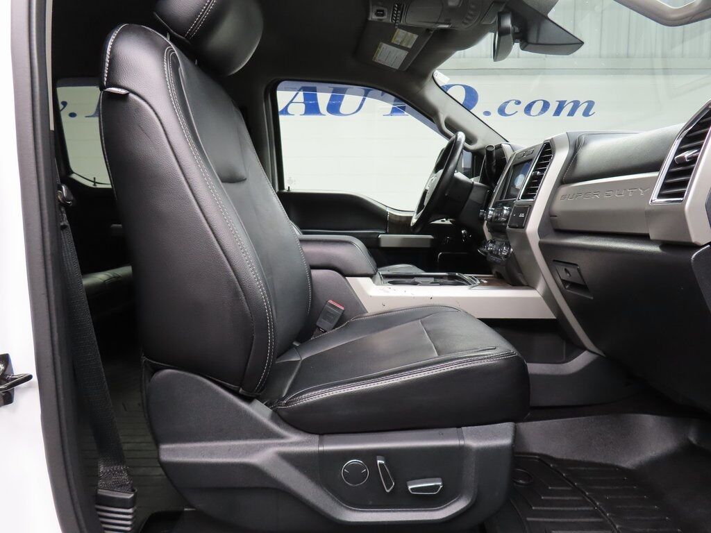2018 Ford F-250 Super Duty 4x4 Crew Cab Lariat Fond du Lac WI 2018 Ford F-250 Super Duty 4x4 Crew Cab Lariat Fond du Lac WI