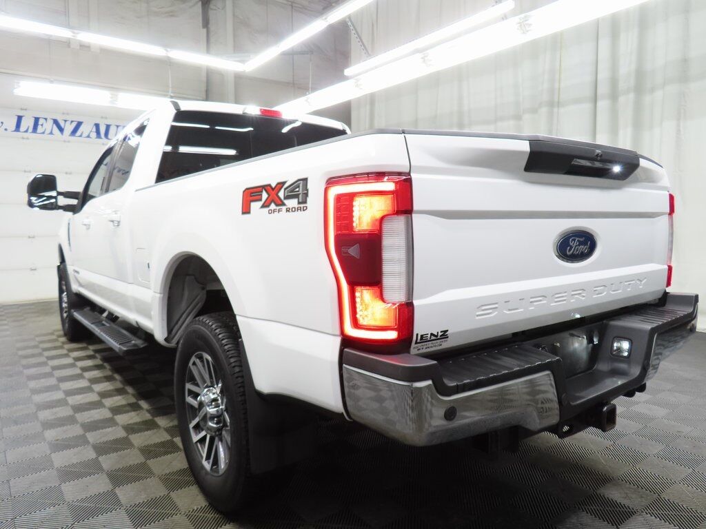 2018 Ford F-250 Super Duty 4x4 Crew Cab Lariat Fond du Lac WI 2018 Ford F-250 Super Duty 4x4 Crew Cab Lariat Fond du Lac WI