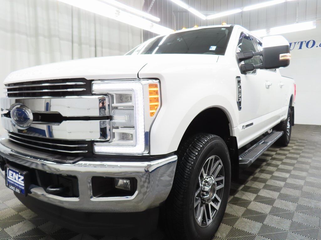 2018 Ford F-250 Super Duty 4x4 Crew Cab Lariat Fond du Lac WI 2018 Ford F-250 Super Duty 4x4 Crew Cab Lariat Fond du Lac WI