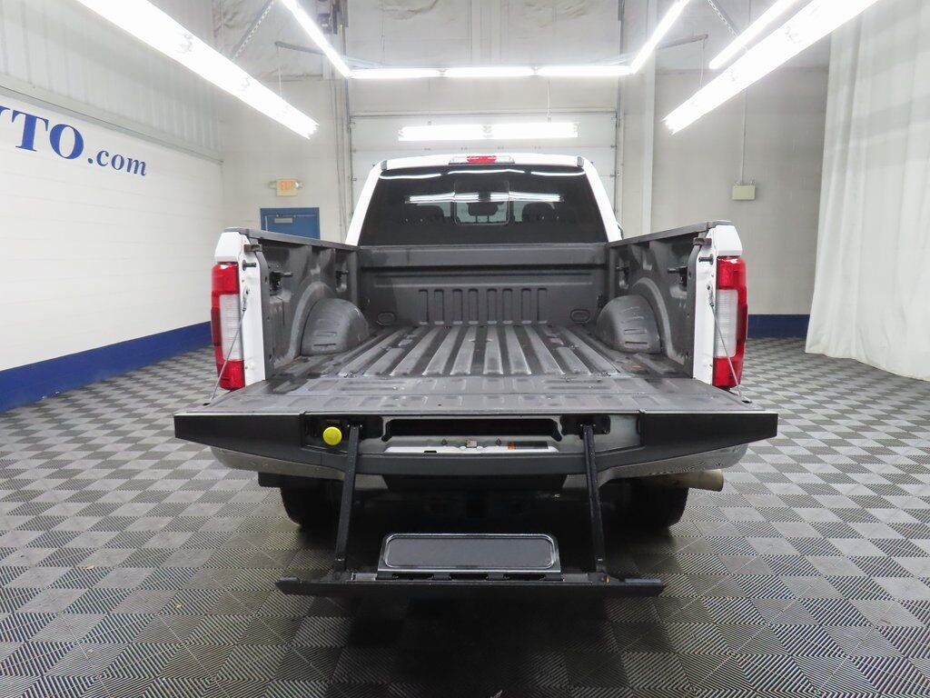 2018 Ford F-250 Super Duty 4x4 Crew Cab Lariat Fond du Lac WI 2018 Ford F-250 Super Duty 4x4 Crew Cab Lariat Fond du Lac WI