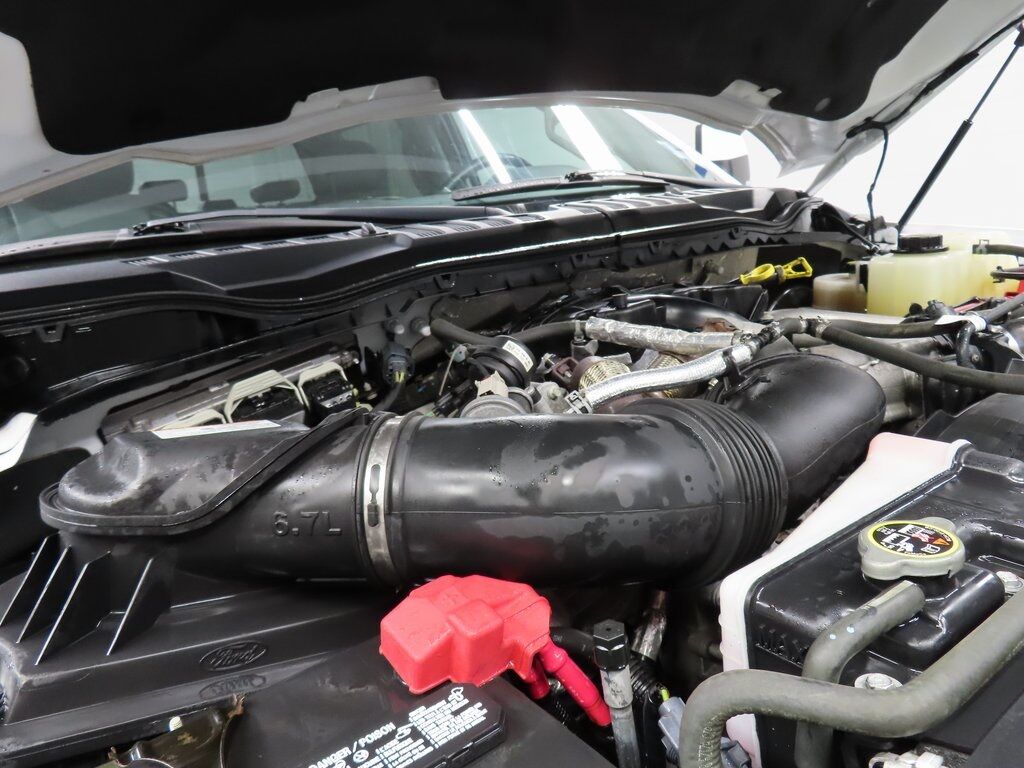 2018 Ford F-250 Super Duty 4x4 Crew Cab Lariat Fond du Lac WI 2018 Ford F-250 Super Duty 4x4 Crew Cab Lariat Fond du Lac WI