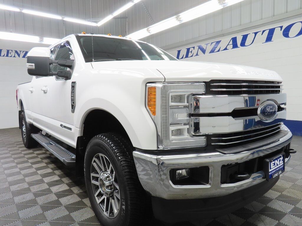 2018 Ford F-250 Super Duty 4x4 Crew Cab Lariat Fond du Lac WI 2018 Ford F-250 Super Duty 4x4 Crew Cab Lariat Fond du Lac WI