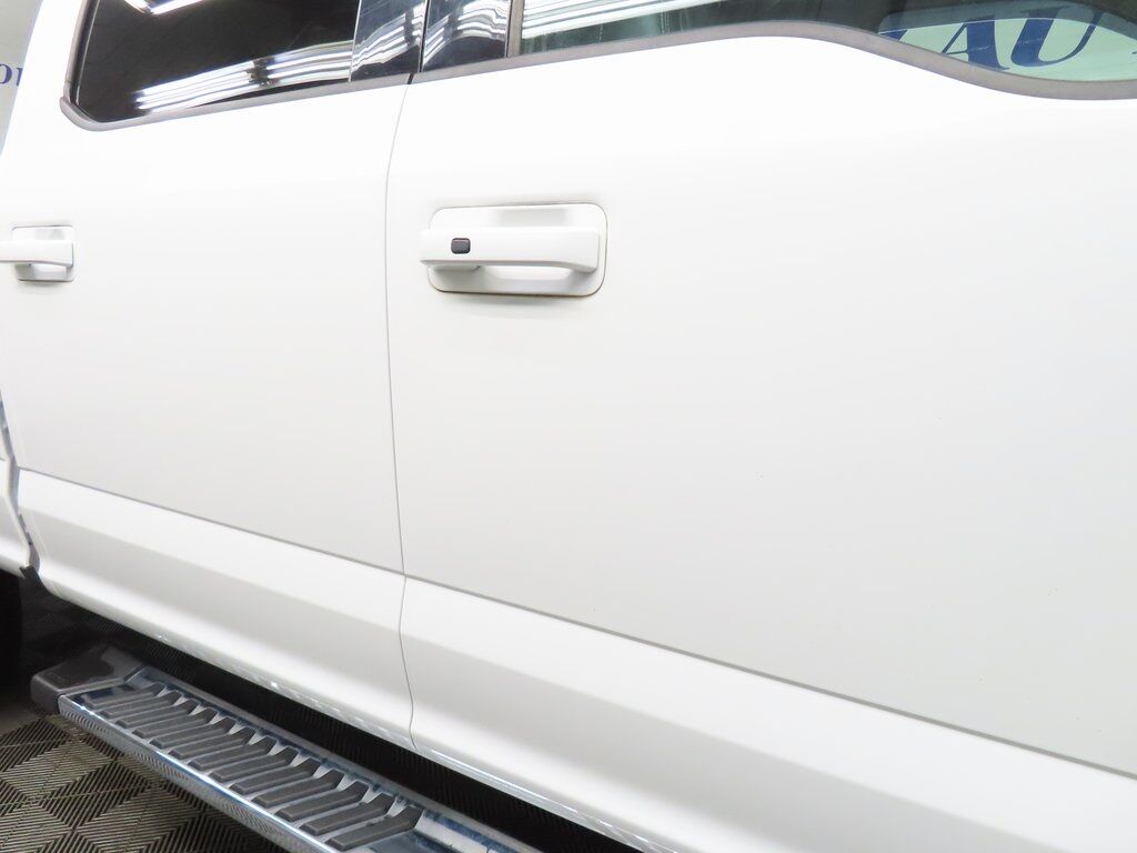 2018 Ford F-250 Super Duty 4x4 Crew Cab Lariat Fond du Lac WI 2018 Ford F-250 Super Duty 4x4 Crew Cab Lariat Fond du Lac WI