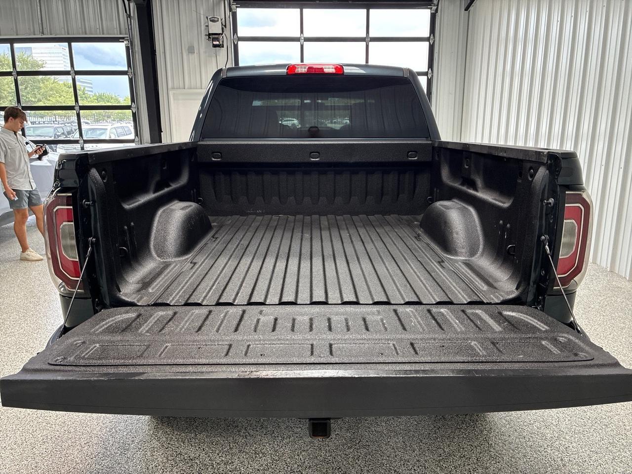 2018 GMC Sierra 1500 SLT, Lifted, Leather, Sunroof, Bose Houston TX 2018 GMC Sierra 1500 SLT, Lifted, Leather, Sunroof, Bose Houston TX