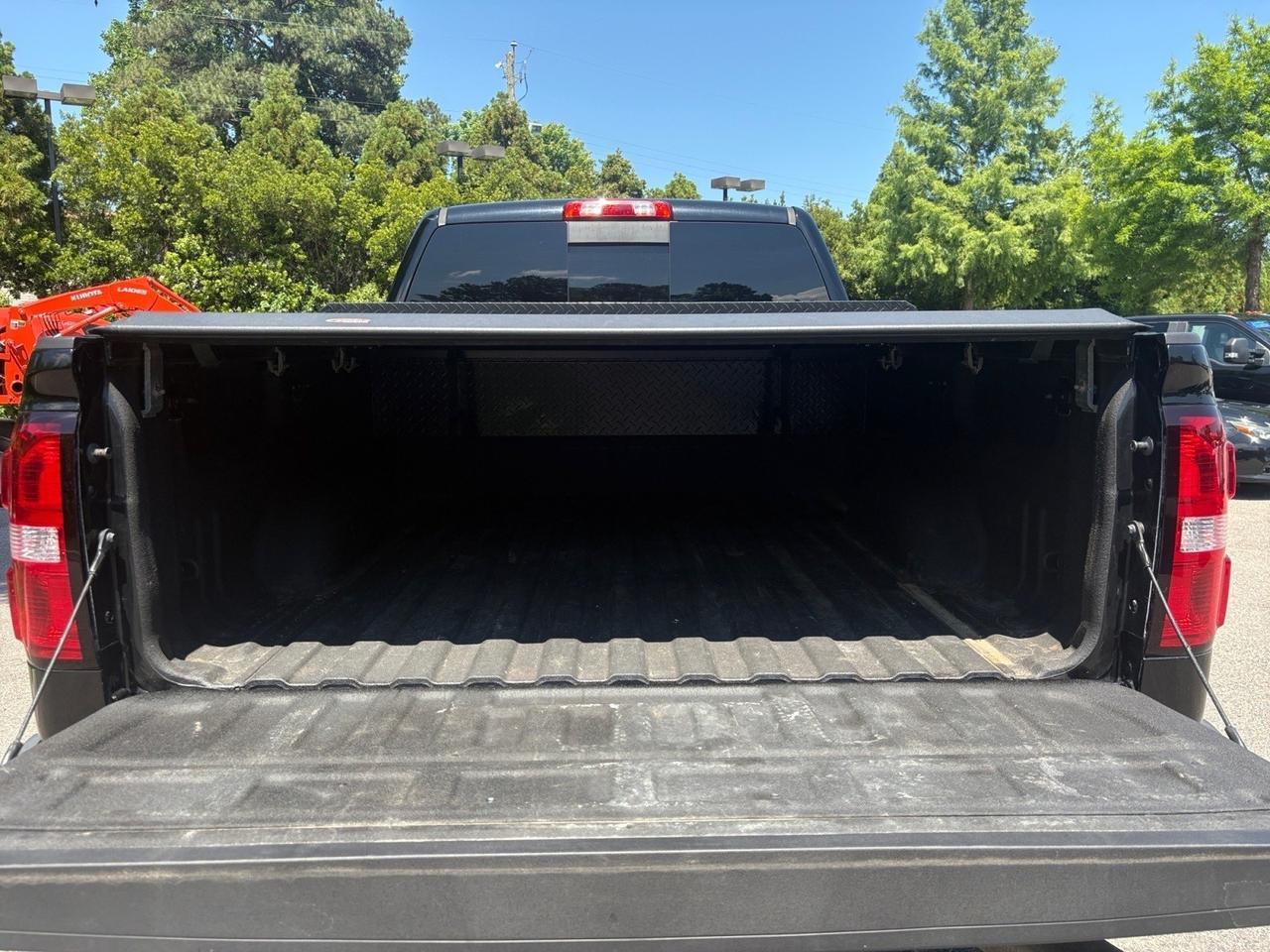 2018 GMC Sierra 2500HD Denali, TOW PACKAGE, RUNNING BOARDS, BED LINER, LIFTED, SUNROOF, HEATED & COOLING SEATS, NAVIGATION, REMOTE START, LOW MILES, CLEAN CARFAX, THIS TRUCK IS READY TO WORK! Virginia Beach VA 2018 GMC Sierra 2500HD Denali, TOW PACKAGE, RUNNING BOARDS, BED LINER, LIFTED, SUNROOF, HEATED & COOLING SEATS, NAVIGATION, REMOTE START, LOW MILES, CLEAN CARFAX, THIS TRUCK IS READY TO WORK! Virginia Beach VA