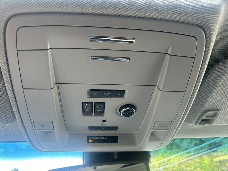 2018 GMC Yukon SLT - LOCAL TRADE IN - DVD - NAVIGATION Whitinsville MA 2018 GMC Yukon SLT - LOCAL TRADE IN - DVD - NAVIGATION Whitinsville MA