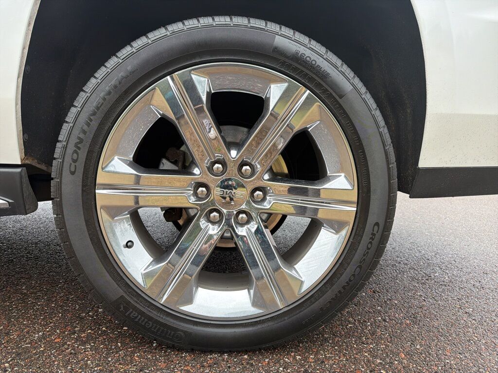 2018 GMC Yukon XL Denali 4WD Minocqua WI 2018 GMC Yukon XL Denali 4WD Minocqua WI