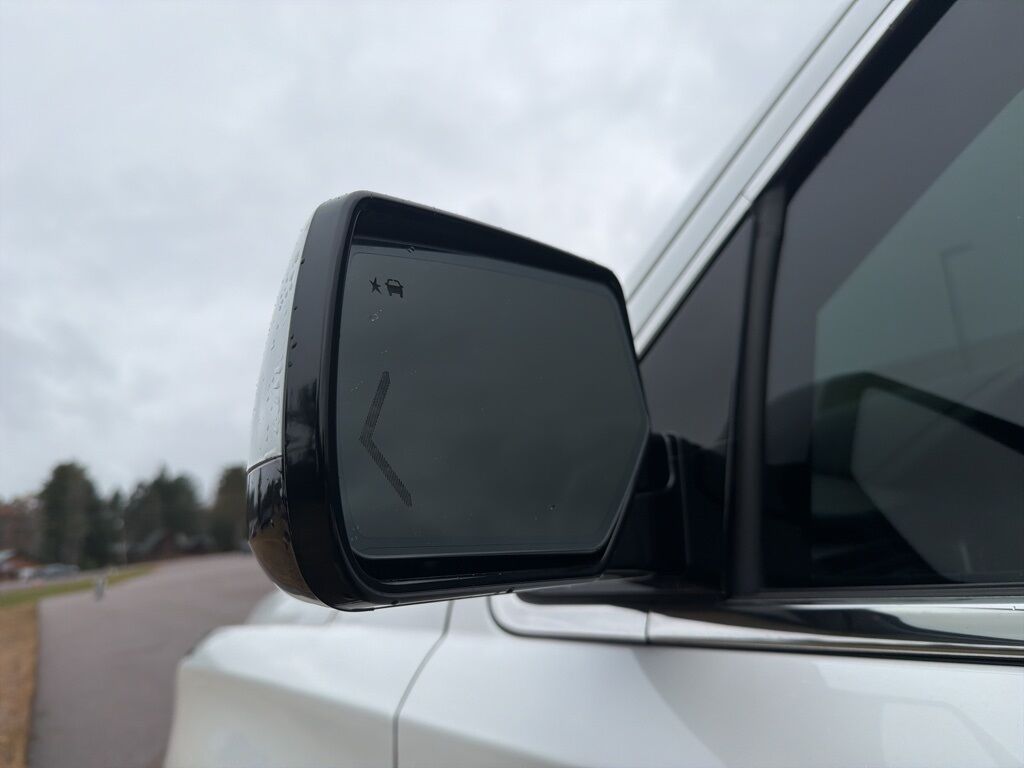 2018 GMC Yukon XL Denali 4WD Minocqua WI 2018 GMC Yukon XL Denali 4WD Minocqua WI