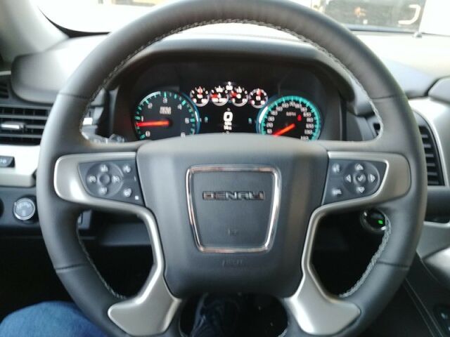 2018 GMC Yukon XL Denali Oshkosh WI