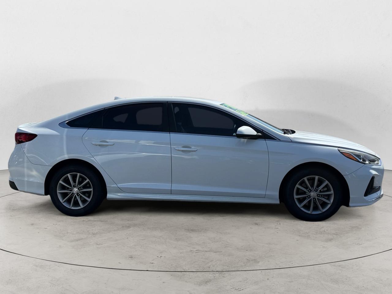 2018 HYUNDAI SONATA SE Kansas City MO 2018 HYUNDAI SONATA SE Kansas City MO