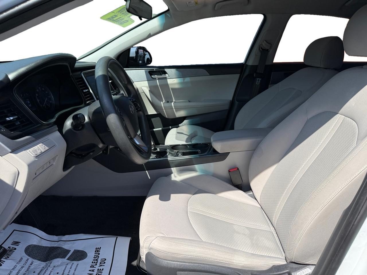 2018 HYUNDAI SONATA SE Kansas City MO 2018 HYUNDAI SONATA SE Kansas City MO