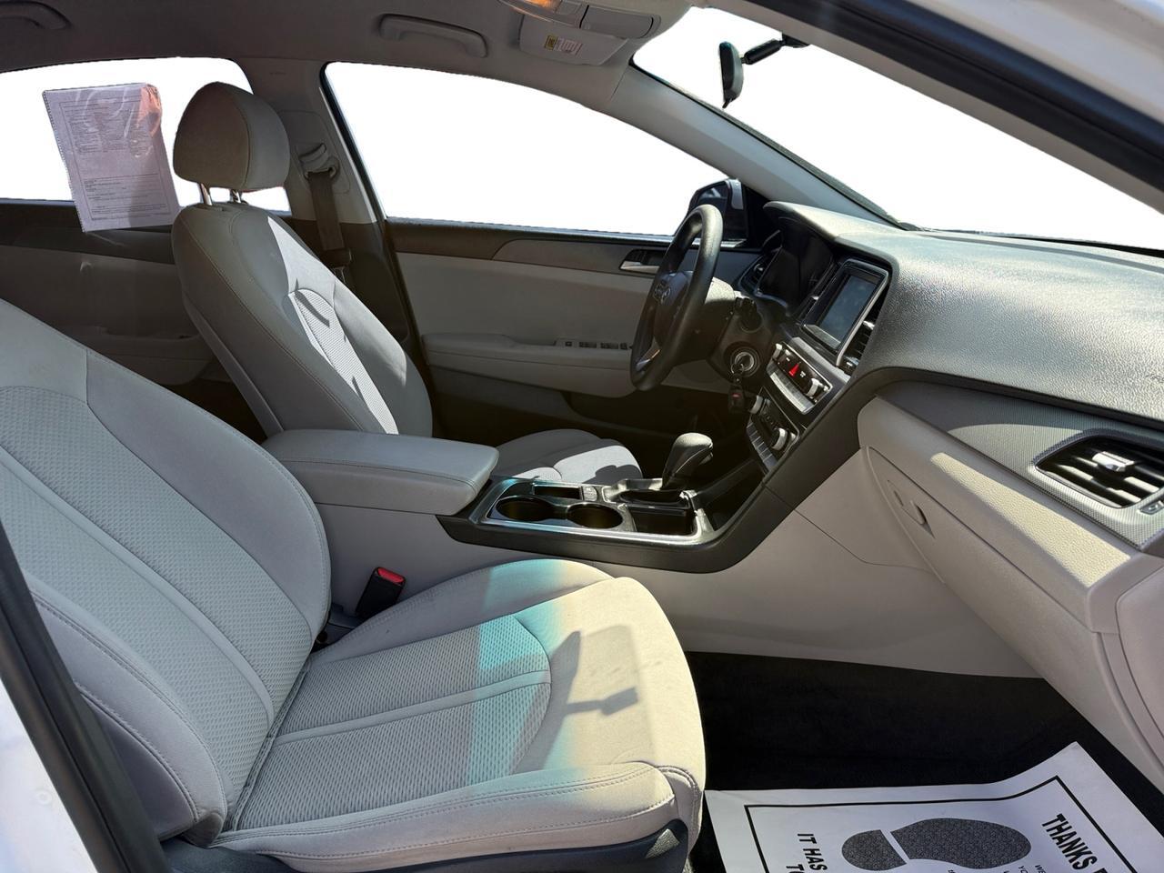 2018 HYUNDAI SONATA SE Kansas City MO 2018 HYUNDAI SONATA SE Kansas City MO