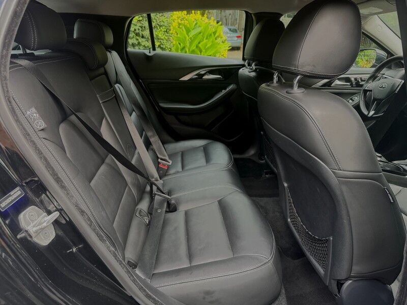 2018 INFINITI QX30 Luxury Arlington VA