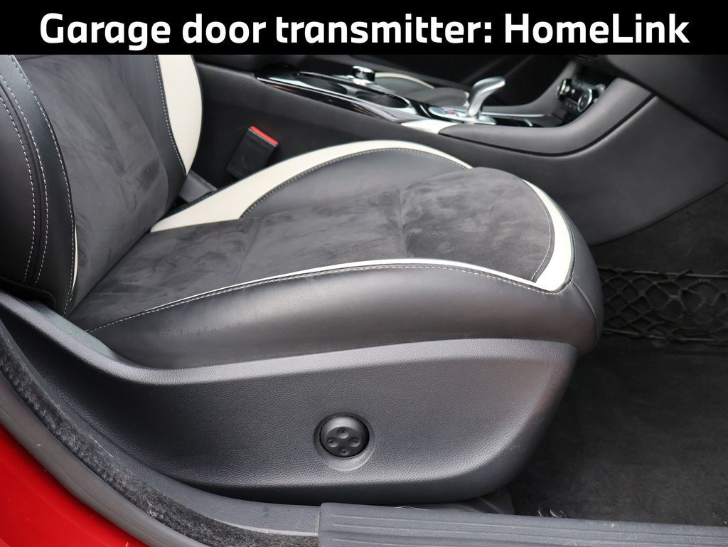 2018 INFINITI QX30 Sport