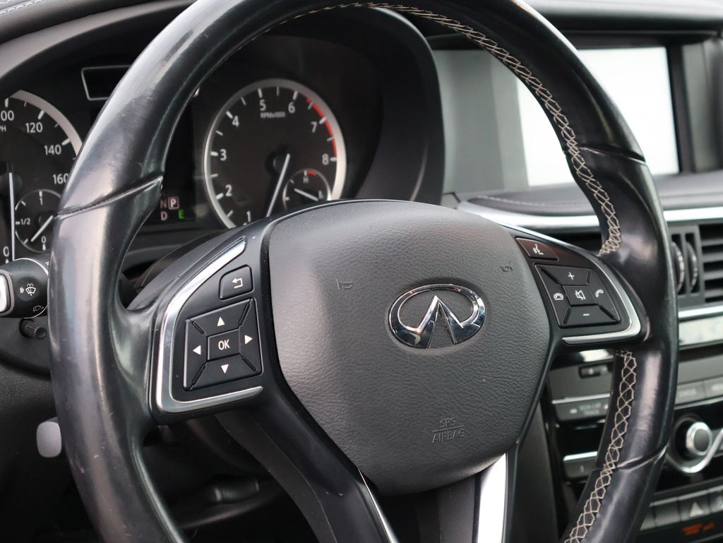 2018 INFINITI QX30 Sport