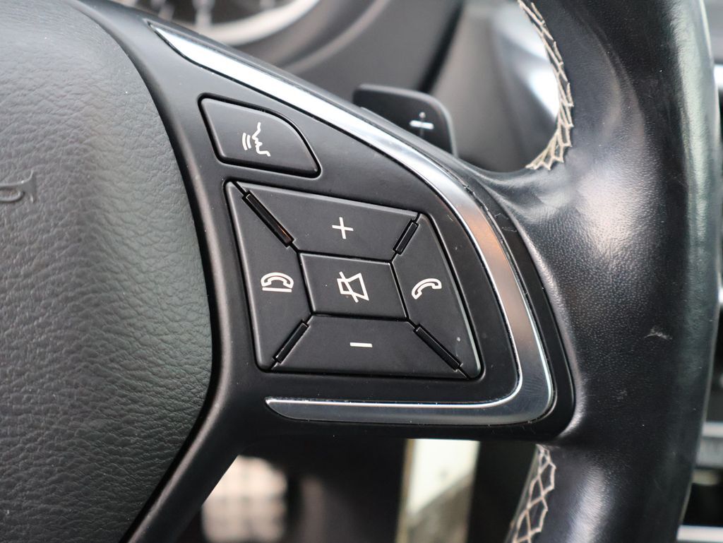 2018 INFINITI QX30 Sport