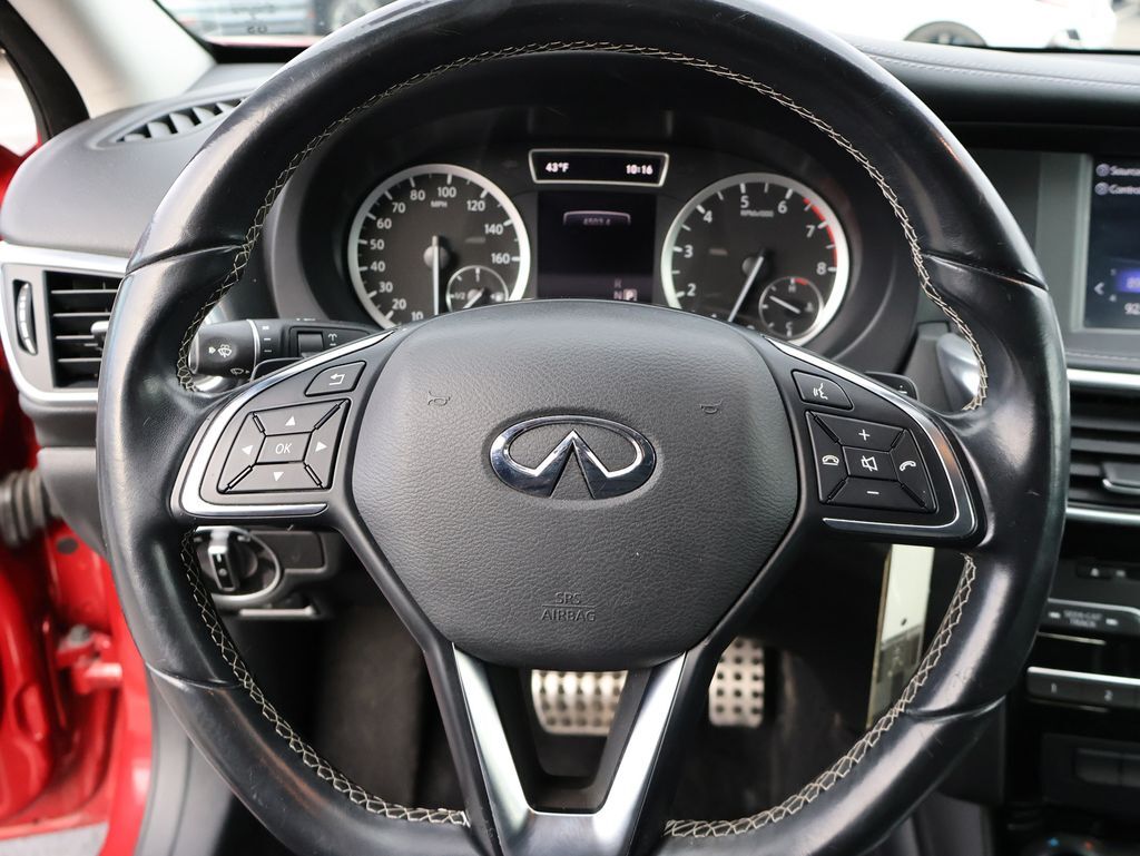 2018 INFINITI QX30 Sport