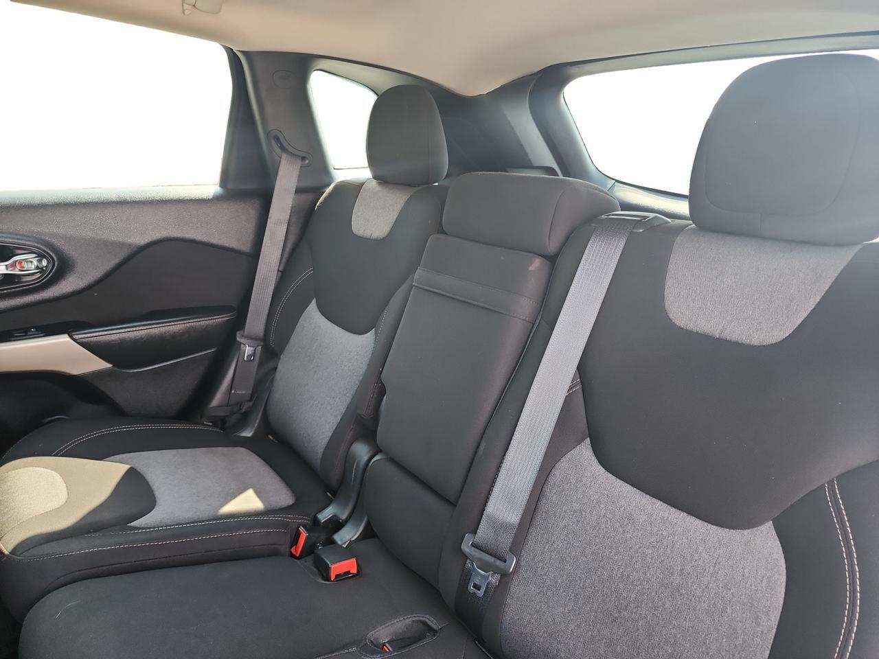 2018 JEEP CHEROKEE LATITUDE Kansas City MO 2018 JEEP CHEROKEE LATITUDE Kansas City MO