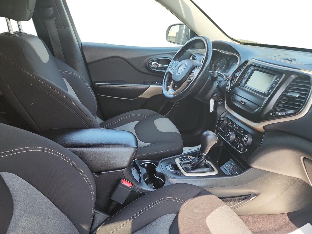 2018 JEEP CHEROKEE LATITUDE Kansas City MO 2018 JEEP CHEROKEE LATITUDE Kansas City MO