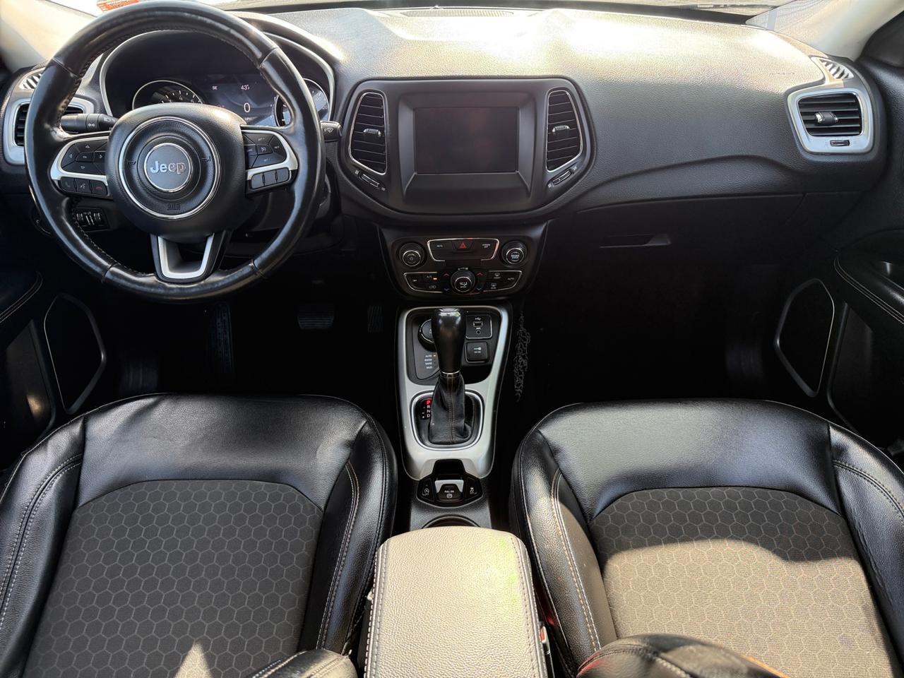 2018 JEEP COMPASS LATITUDE; AL Kansas City MO 2018 JEEP COMPASS LATITUDE; AL Kansas City MO