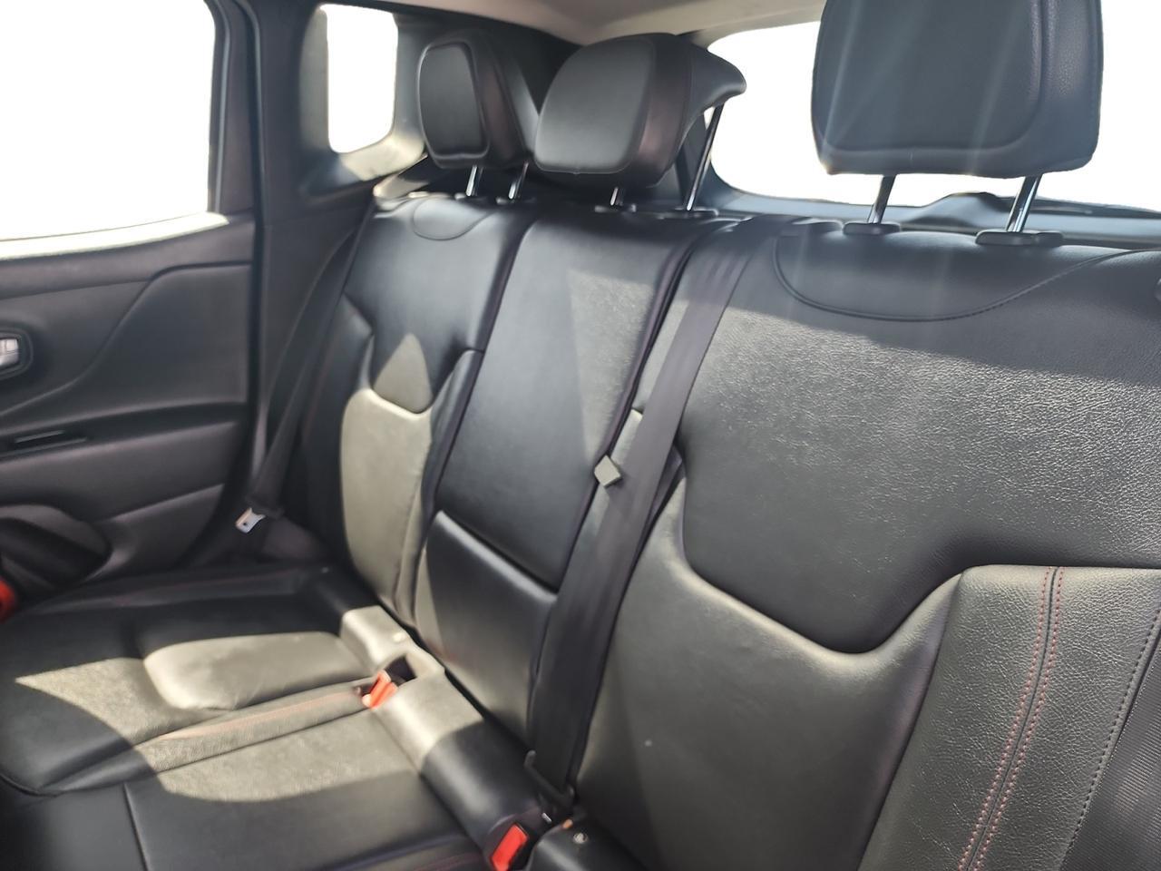 2018 JEEP RENEGADE TRAILHAWK Trailhawk Kansas City MO 2018 JEEP RENEGADE TRAILHAWK Trailhawk Kansas City MO