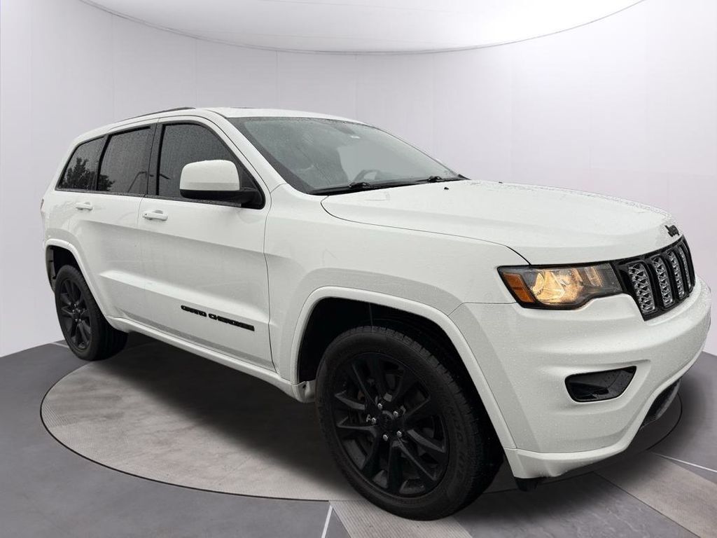 2018 Jeep Grand Cherokee Altitude