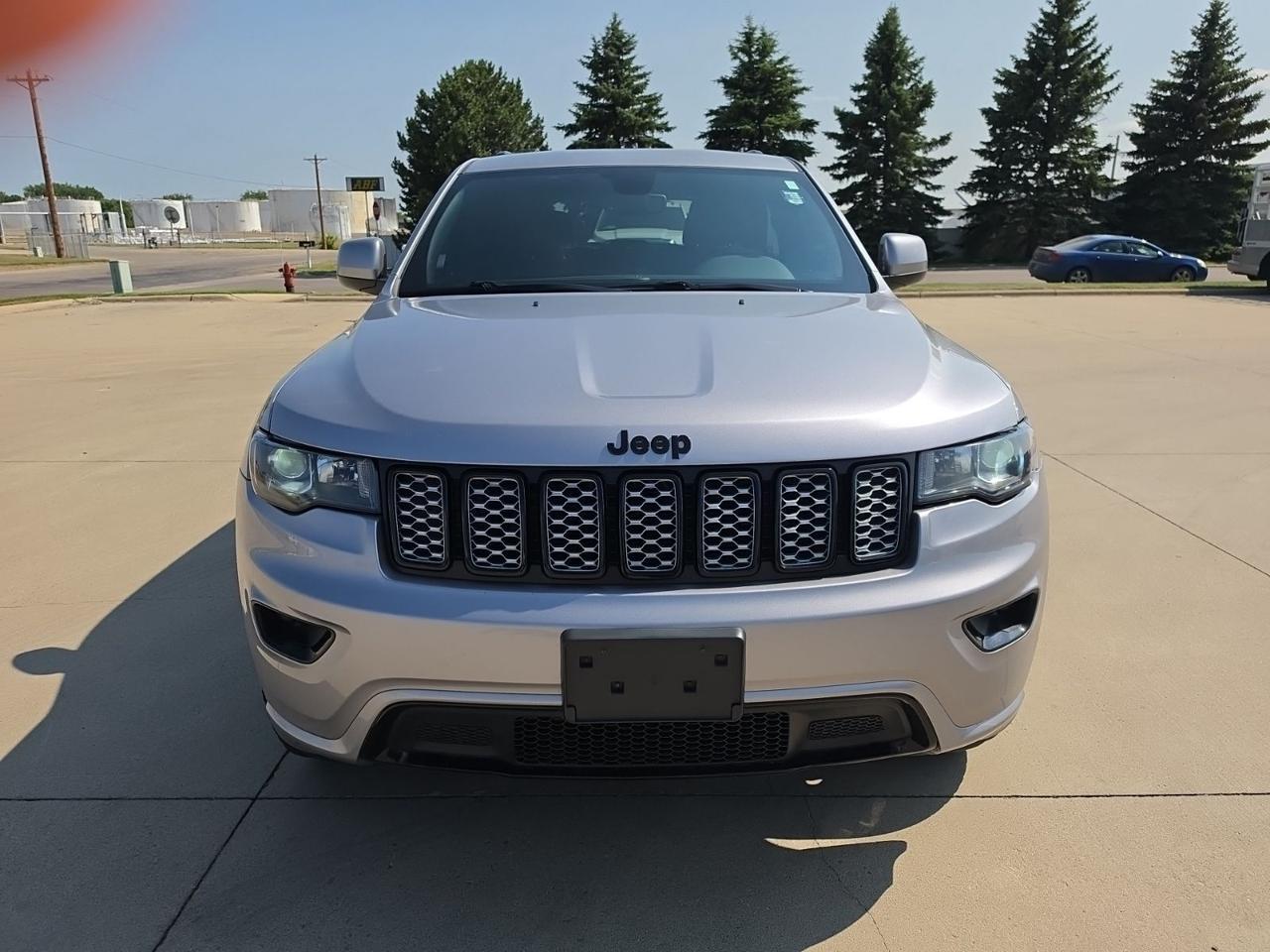 2018 Jeep Grand Cherokee Altitude Watertown SD 2018 Jeep Grand Cherokee Altitude Watertown SD