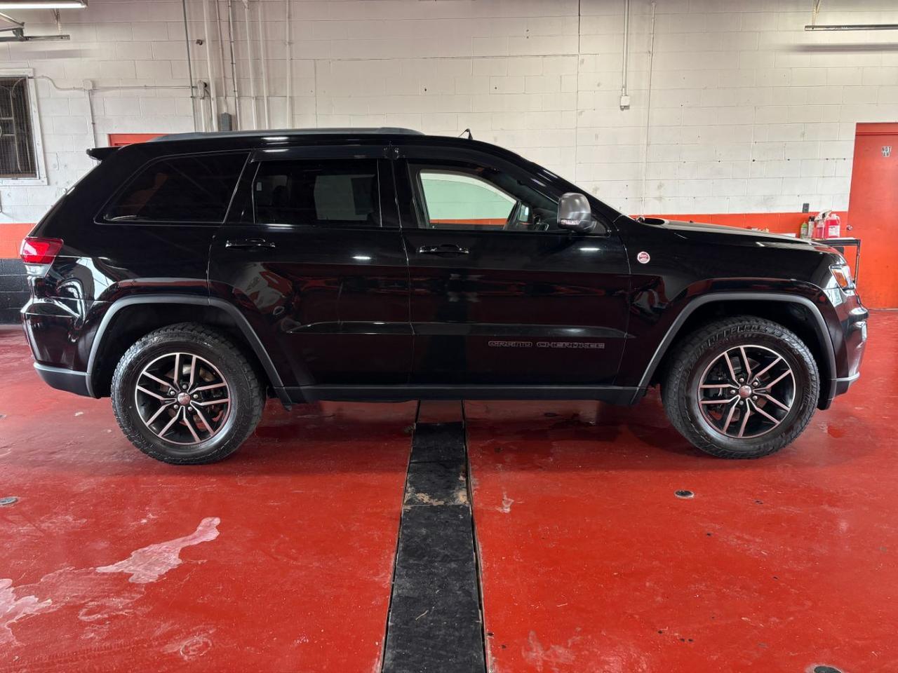 2018 Jeep Grand Cherokee Trailhawk 4x4 Franklin OH 2018 Jeep Grand Cherokee Trailhawk 4x4 Franklin OH