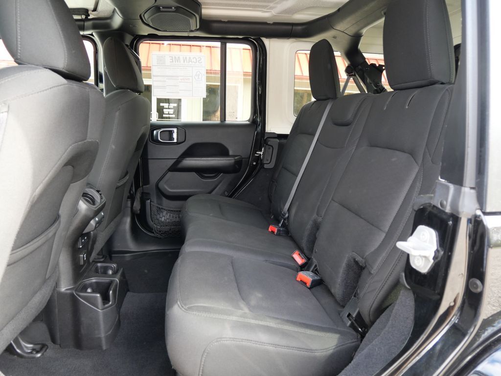 2018 Jeep Wrangler Unlimited Sahara Mt Pleasant MI