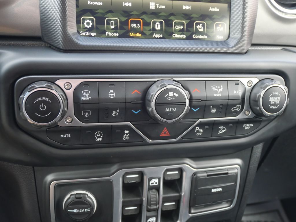 2018 Jeep Wrangler Unlimited Sahara Mt Pleasant MI