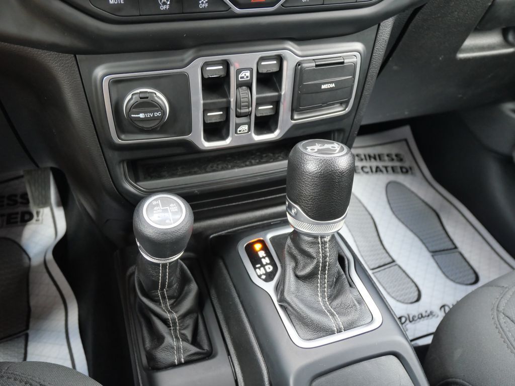 2018 Jeep Wrangler Unlimited Sahara Mt Pleasant MI