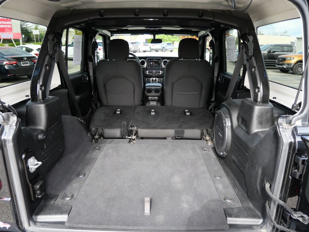 2018 Jeep Wrangler Unlimited Sahara Mt Pleasant MI