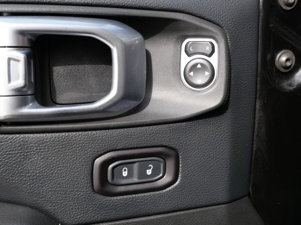 2018 Jeep Wrangler Unlimited Sahara Mt Pleasant MI